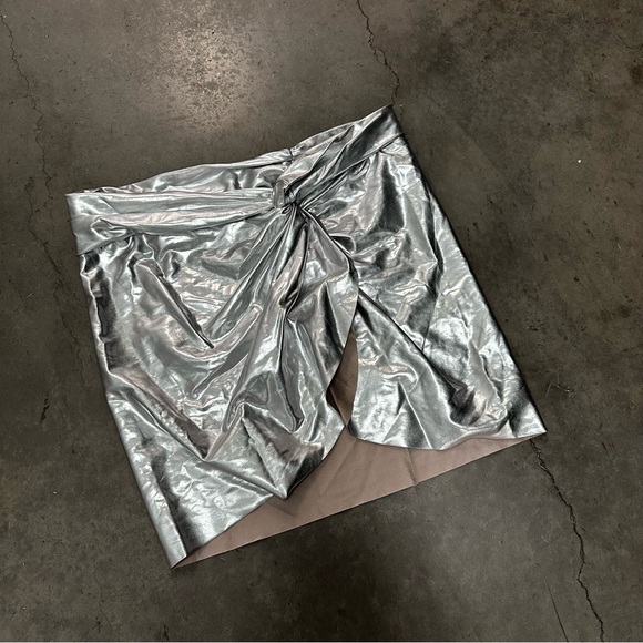 SKIMS Metallic Sarong - Picture 2 of 6